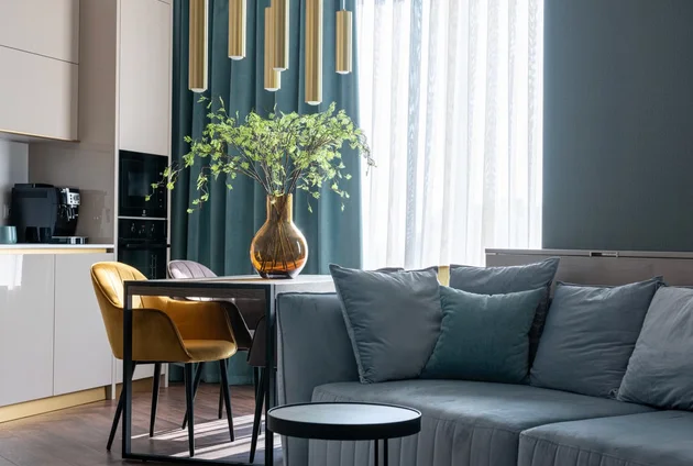 Chambre soignée d'un logement noté cinq étoiles